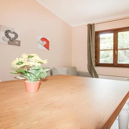 & Country Holidays Apartment *
