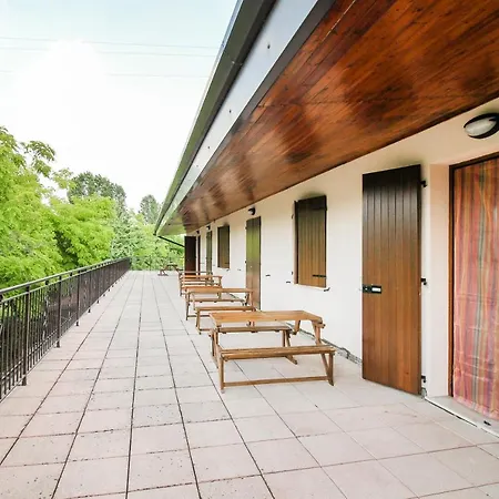 & Country Holidays דירה *