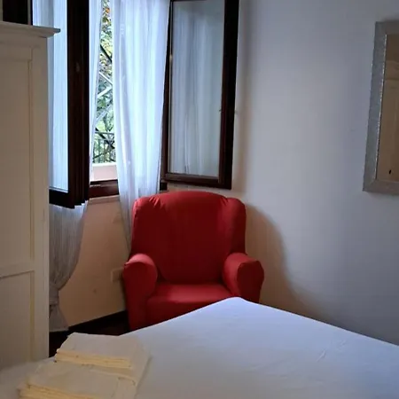 Apartment & Country Holidays